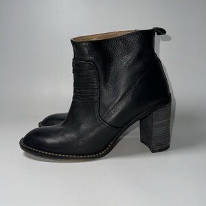 Free People Black Leather Ankle Boots - sz 39
